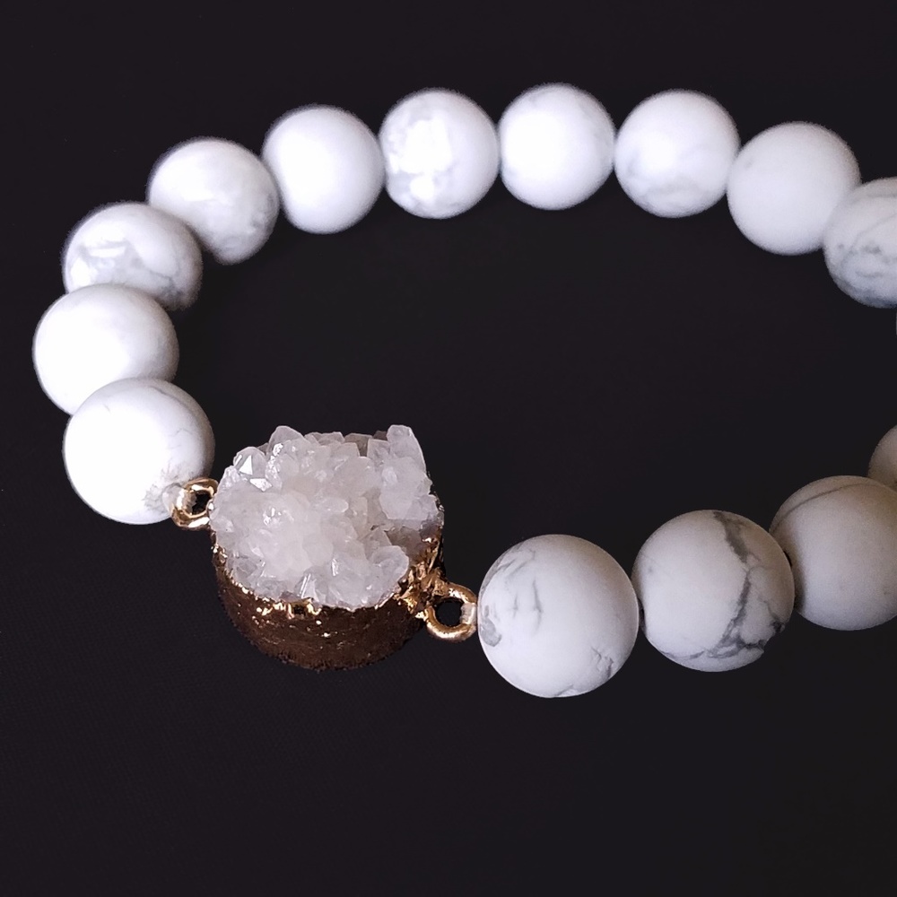 Druzy Stone Beaded Stretch Bracelet White Marble